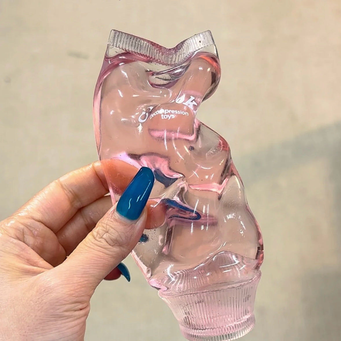 🦷Valors GlitterTooth Paste Squishy