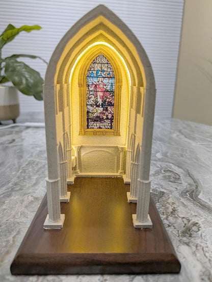 🕊️Mini Church Chapel Lamp – JESUS Crucifix, stained‑glass style