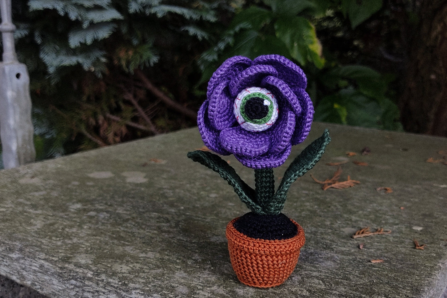 🔥Halloween Eye Flower, Amigurumi creepy plant decoration👀