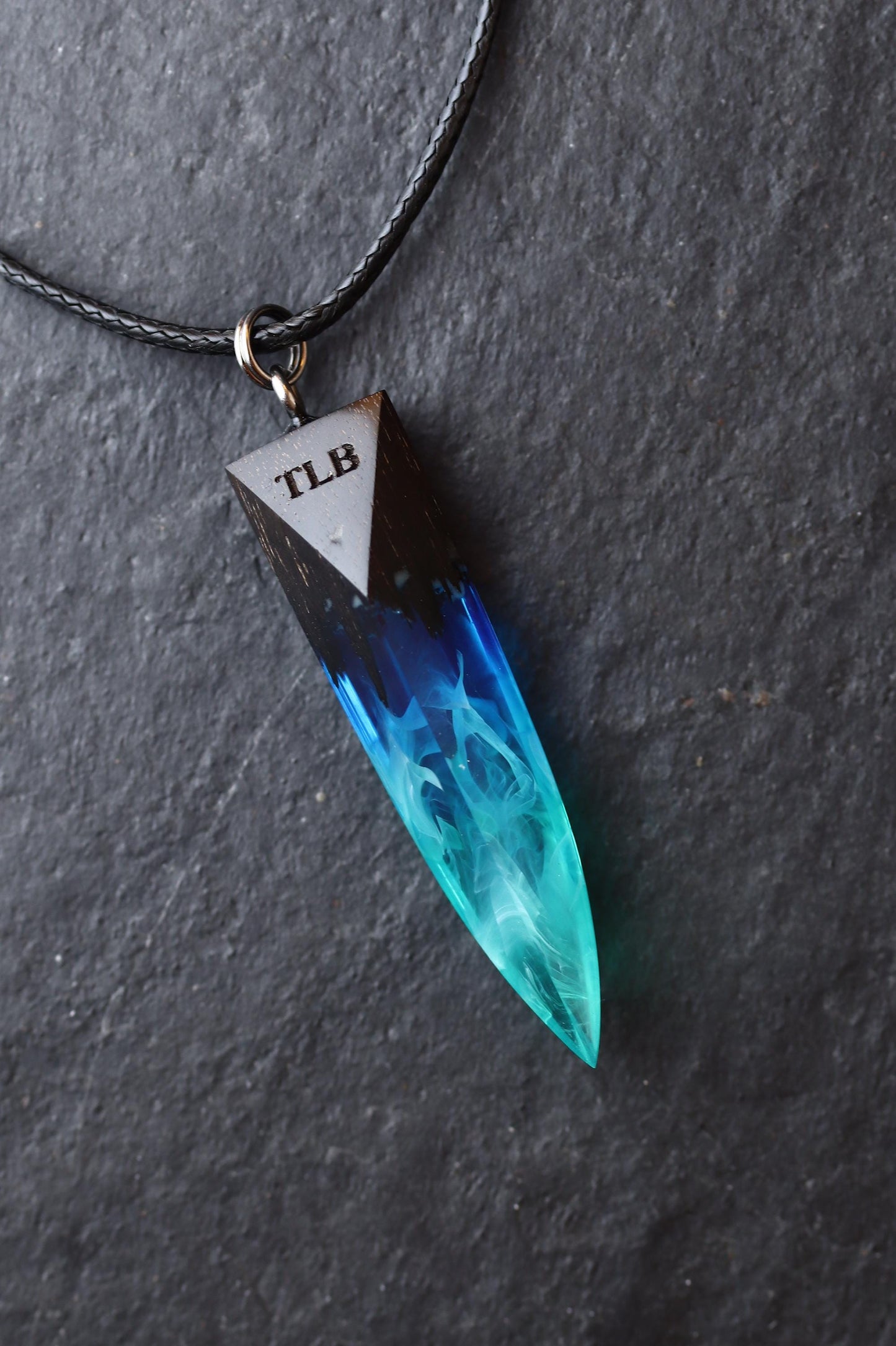 🔥Wood resin pendant Aurora borealis Glow in the dark