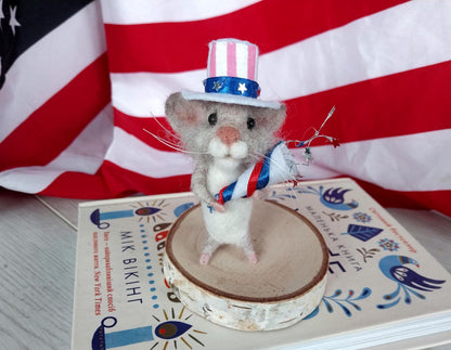 💯Felted mouse for USA Independence Day🐭