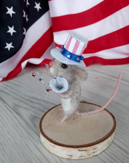 💯Felted mouse for USA Independence Day🐭