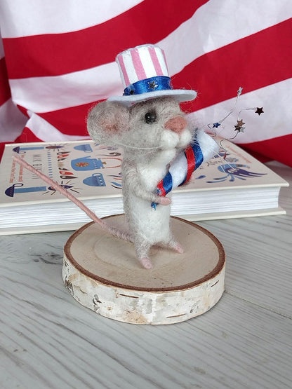 💯Felted mouse for USA Independence Day🐭
