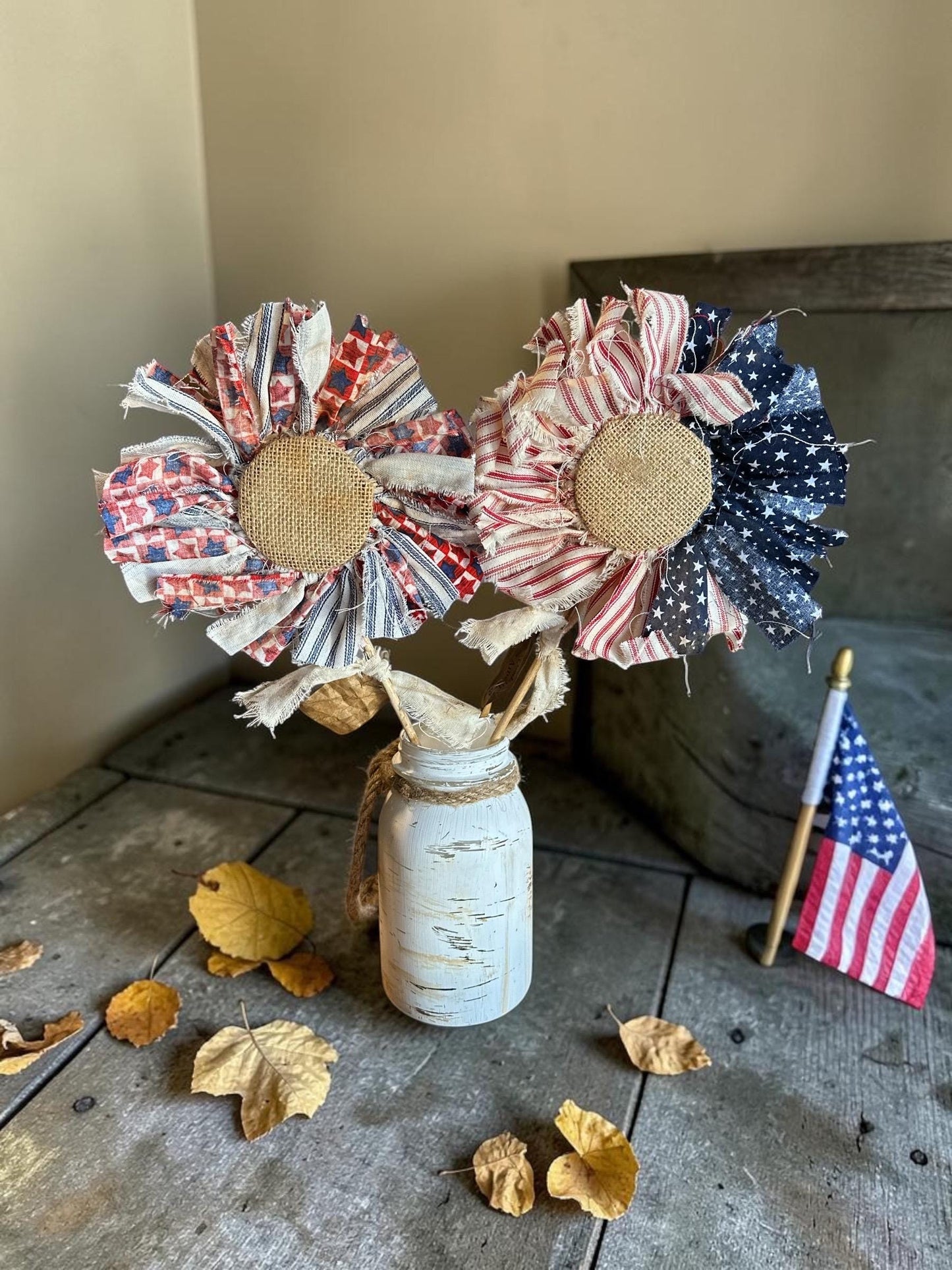 🔥Handmade American Flag Fabric Rag Flowers/250th Fourth Of July Centerpiece Flower Decor
